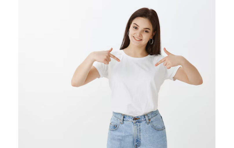 From Casual to Chic: 5 London-based Outfits that Start With a White T-shirt